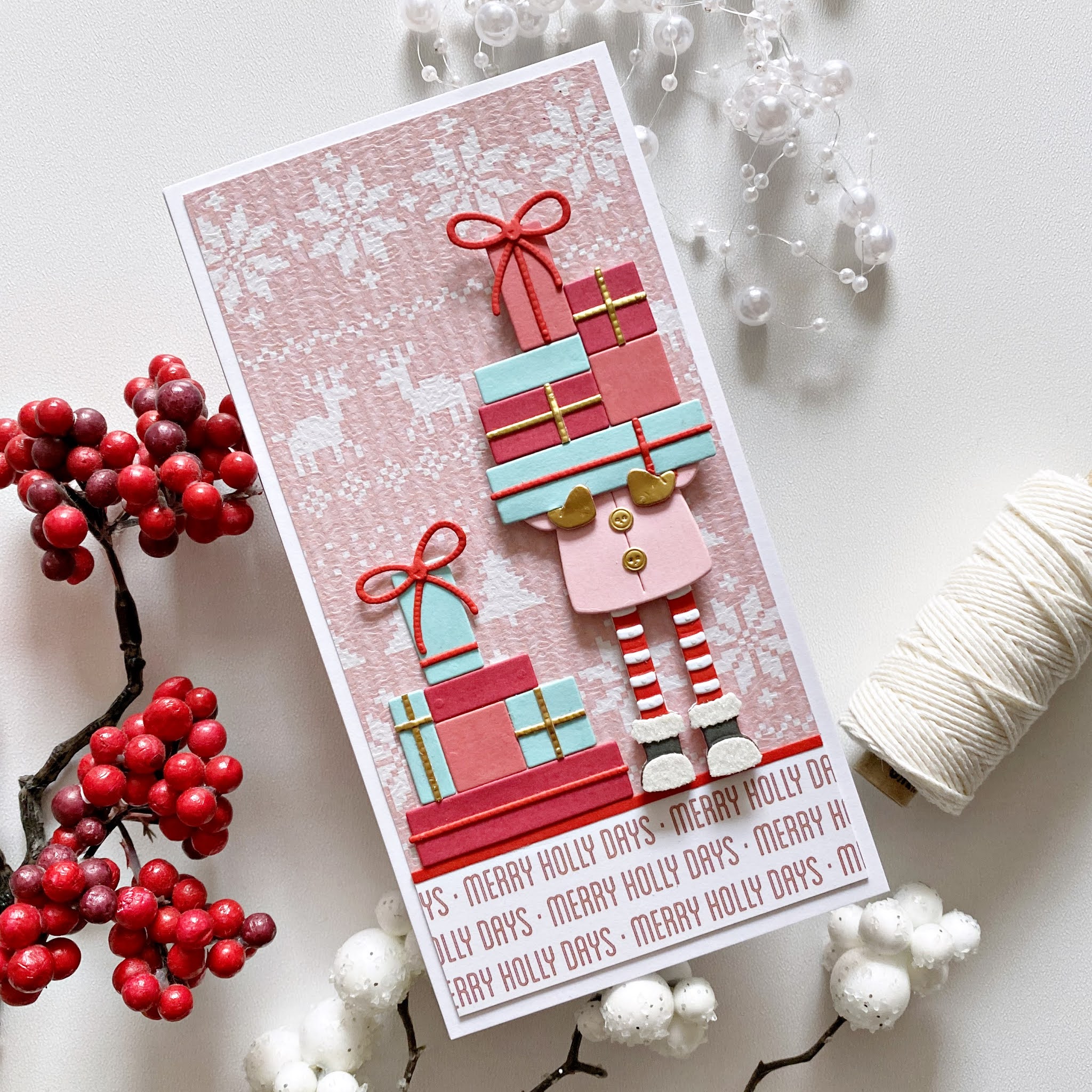 A pocket full of scrap: In Focus: Spellbinders Be Merry Collection