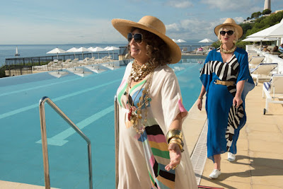 Joanna Lumley and Jennifer Saunders in Absolutely Fabulous: The Movie Image 9