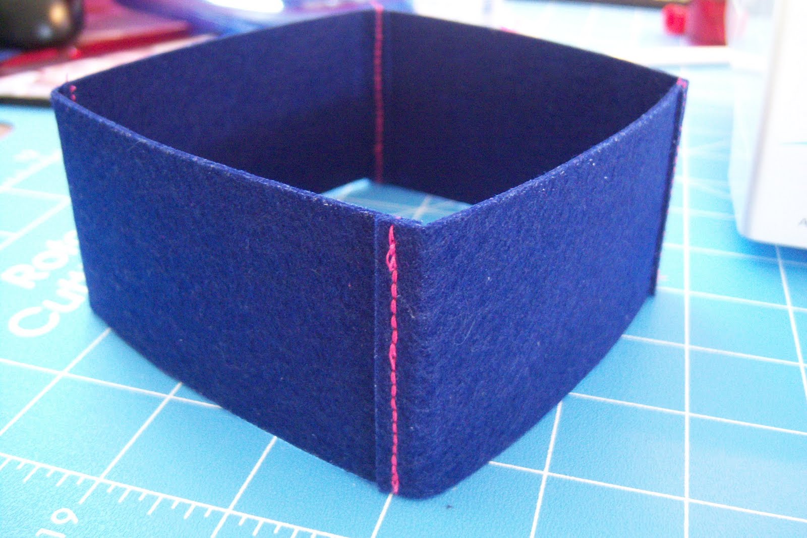 Momma C Designs Lined Felt Jewelry Box