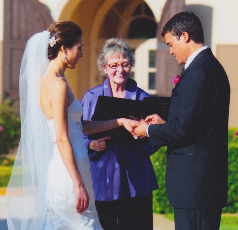 Friendly & Famous Wedding Ceremony Officiant in Oakland