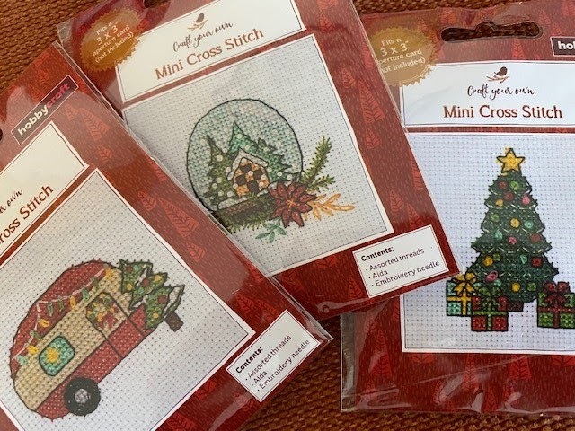 Jennifer's Little World blog - Parenting, craft and travel: Three mini  Christmas embroidery kits