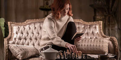 Recensione della serie Netflix "La regina degli scacchi", con Anya Taylor Joy.