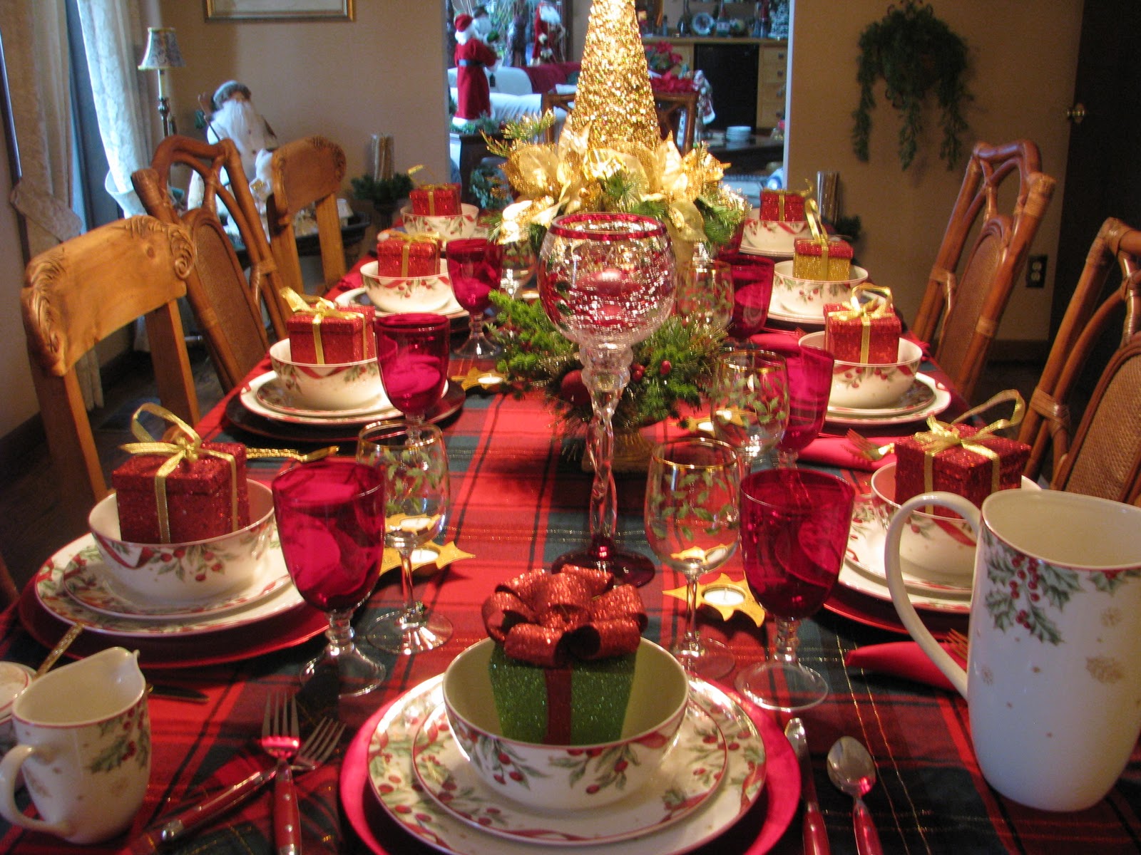 Designs by Pinky: ~~~Our Christmas Table~~~