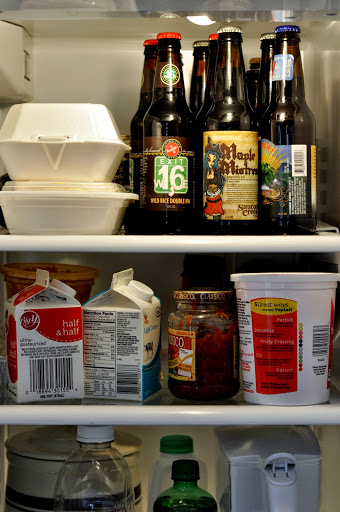 Refrigerator-Before-Deep-Cleaning-tasteasyougo.com