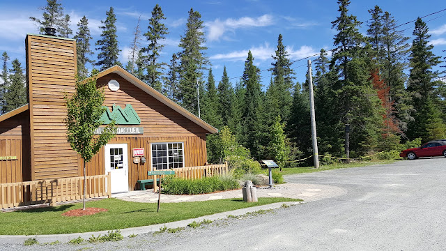 Poste d'accueil à Coleraine aux 3 monts Poste d'accueil à Coleraine aux 3 monts