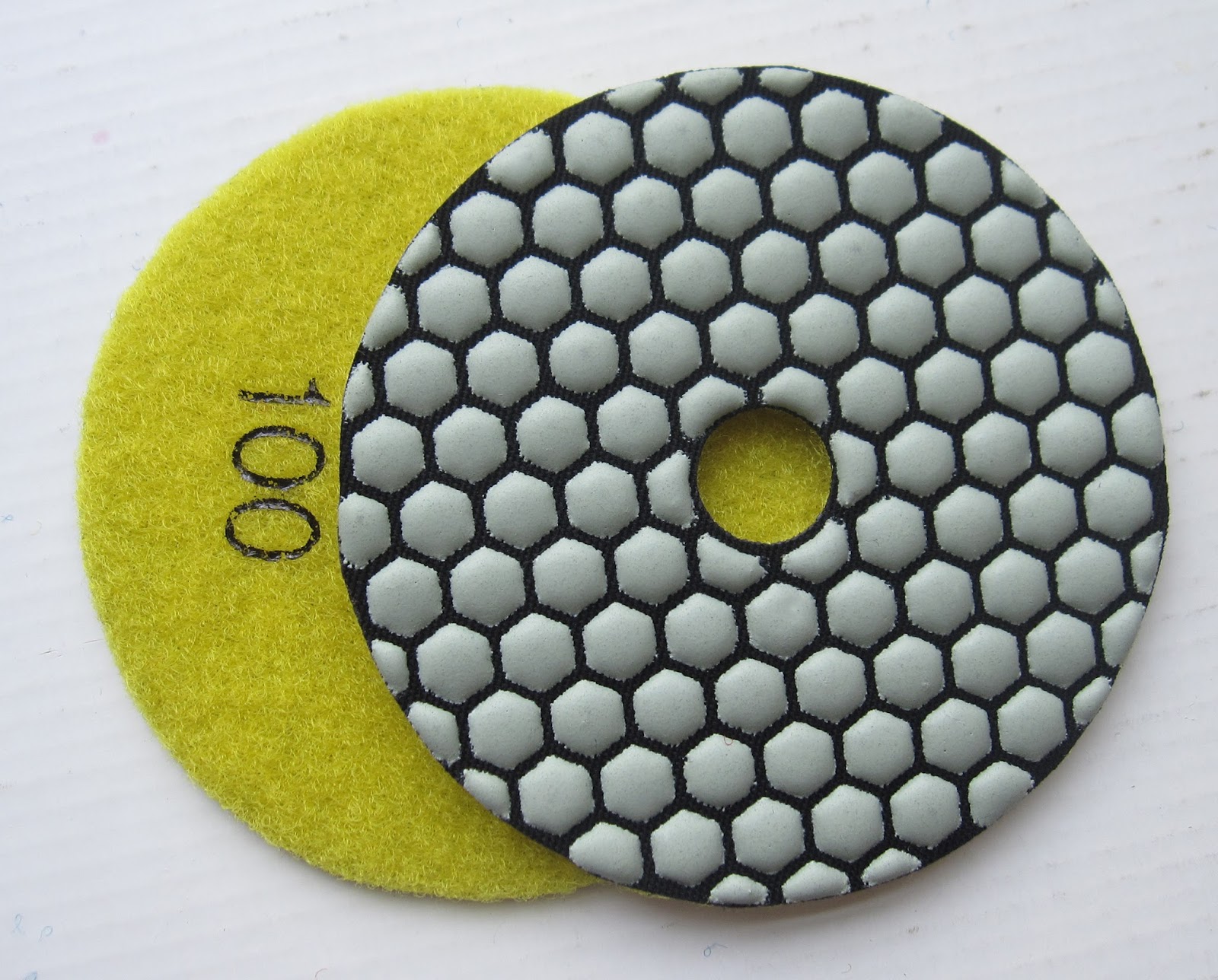Diamond dry polishing pad