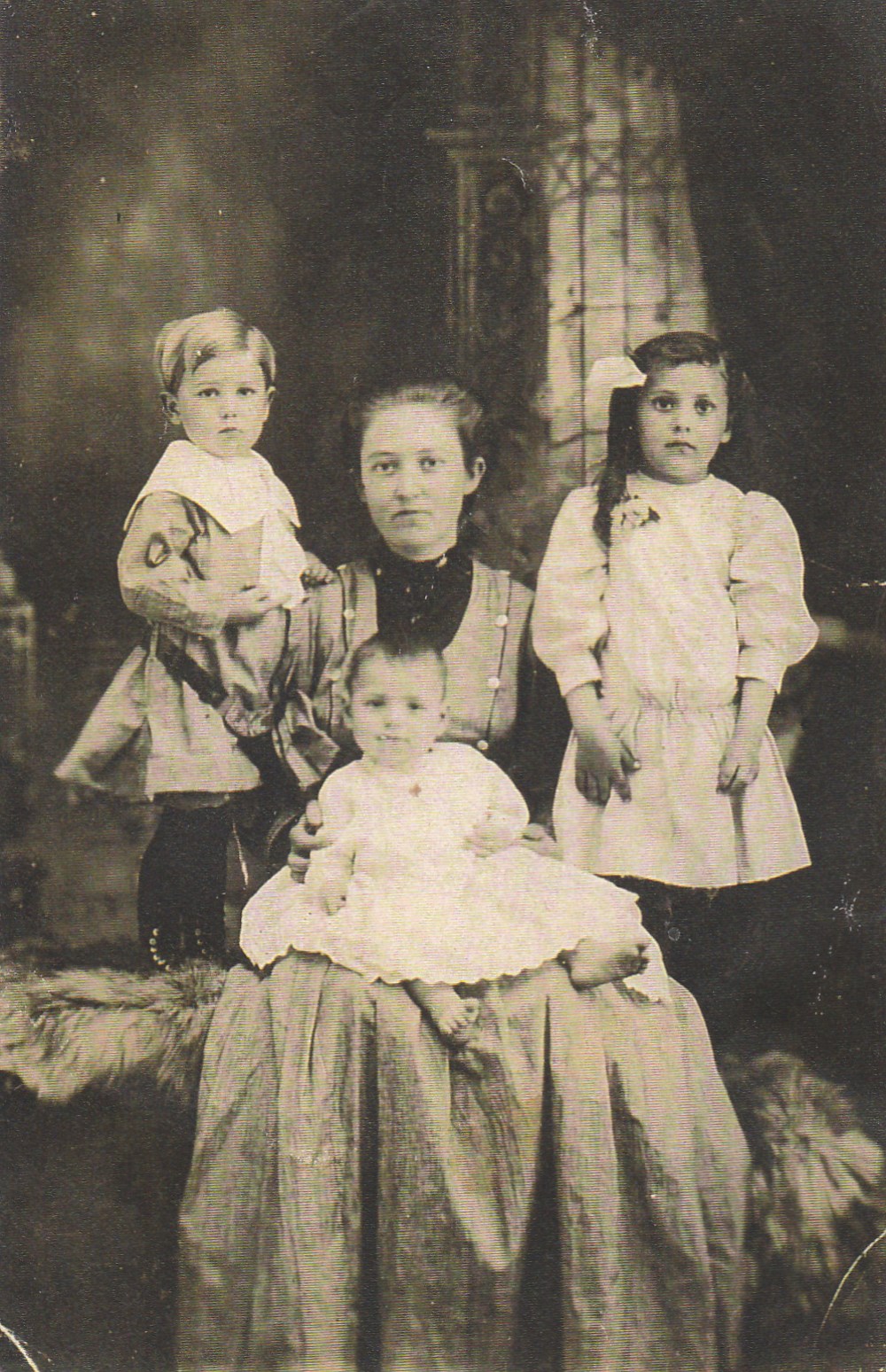 Cora Alice Parker and her mother Emma Watson (c1858 - 9 Dec 1889)