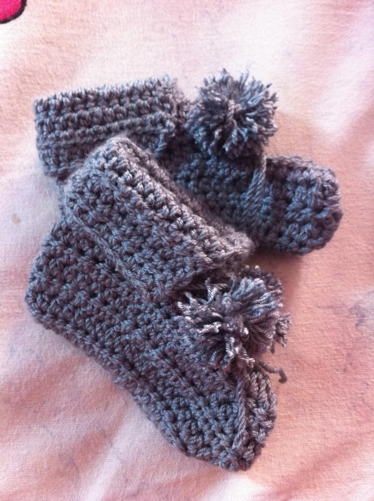 Sugar, Spice and everything nice Baby booties with pompoms