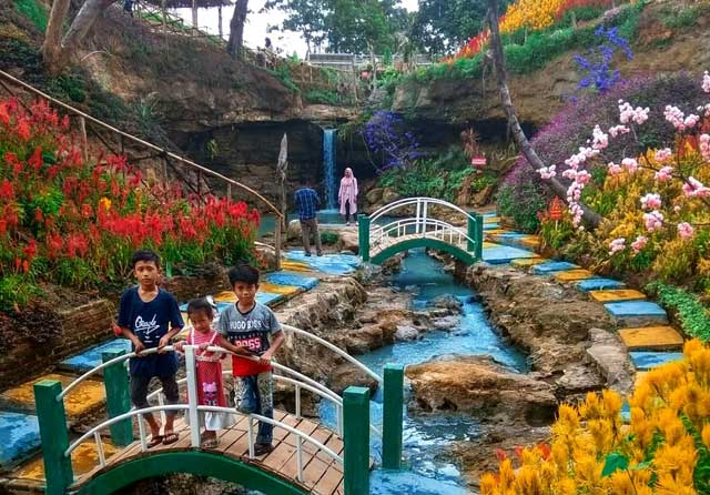 9 Tempat Wisata di Kota Metro Lampung Yang Lagi Hits