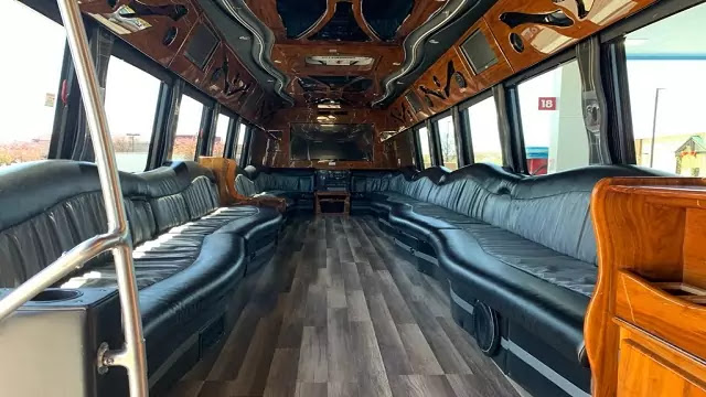 HIRE A PARTY BUS IN DENVER, CO! HIRE A PARTY BUS IN DENVER, CO