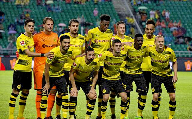 EQUIPOS DE FÚTBOL: BORUSSIA DORTMUND contra Milan 18/07/2017 International Cup