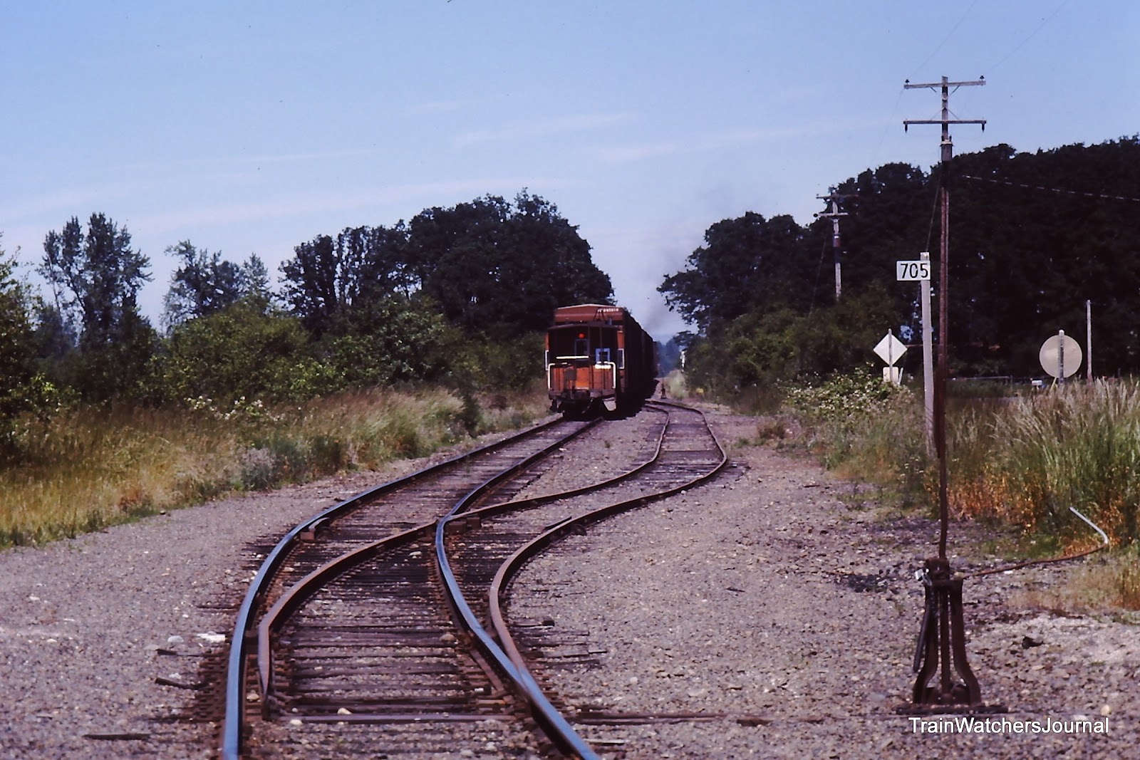 TrainWatchersJournal Mill City Job Going and Coming at Shelburn Oregon