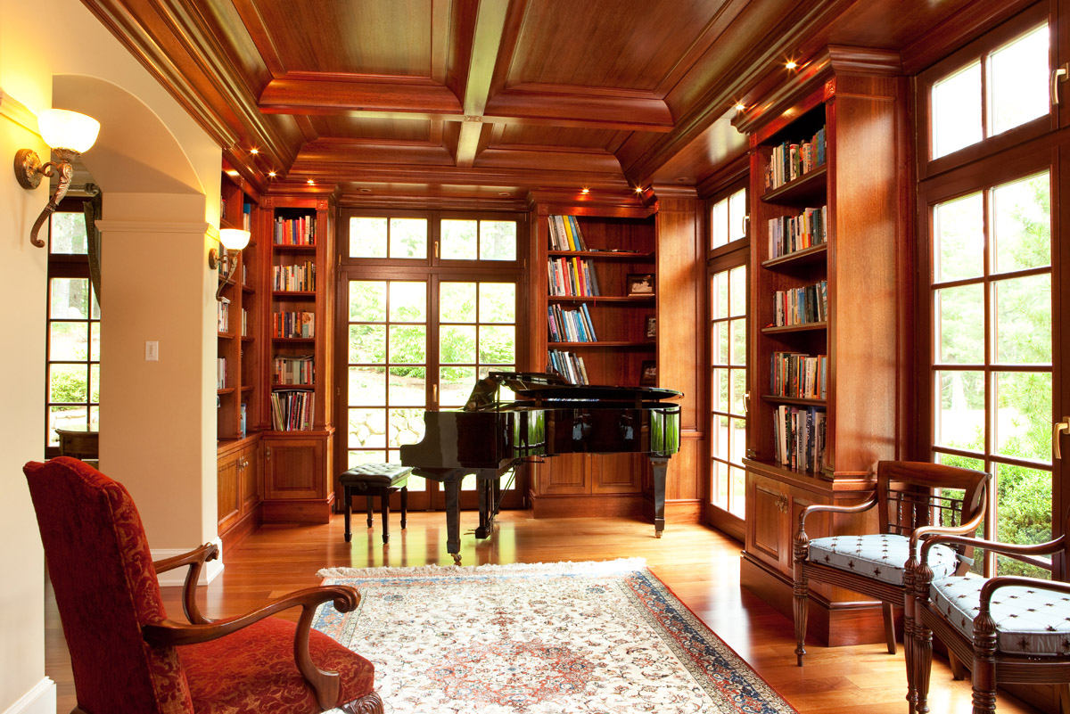 Интерьер литературных произведений. Библиотека в интерьере квартиры. Библиотека с фортепиано. Рояль в библиотеке. Библиотека и пианино в гостиной.