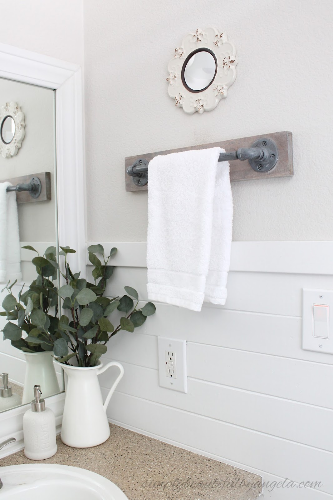 DIY Industrial Pipe Towel Bar