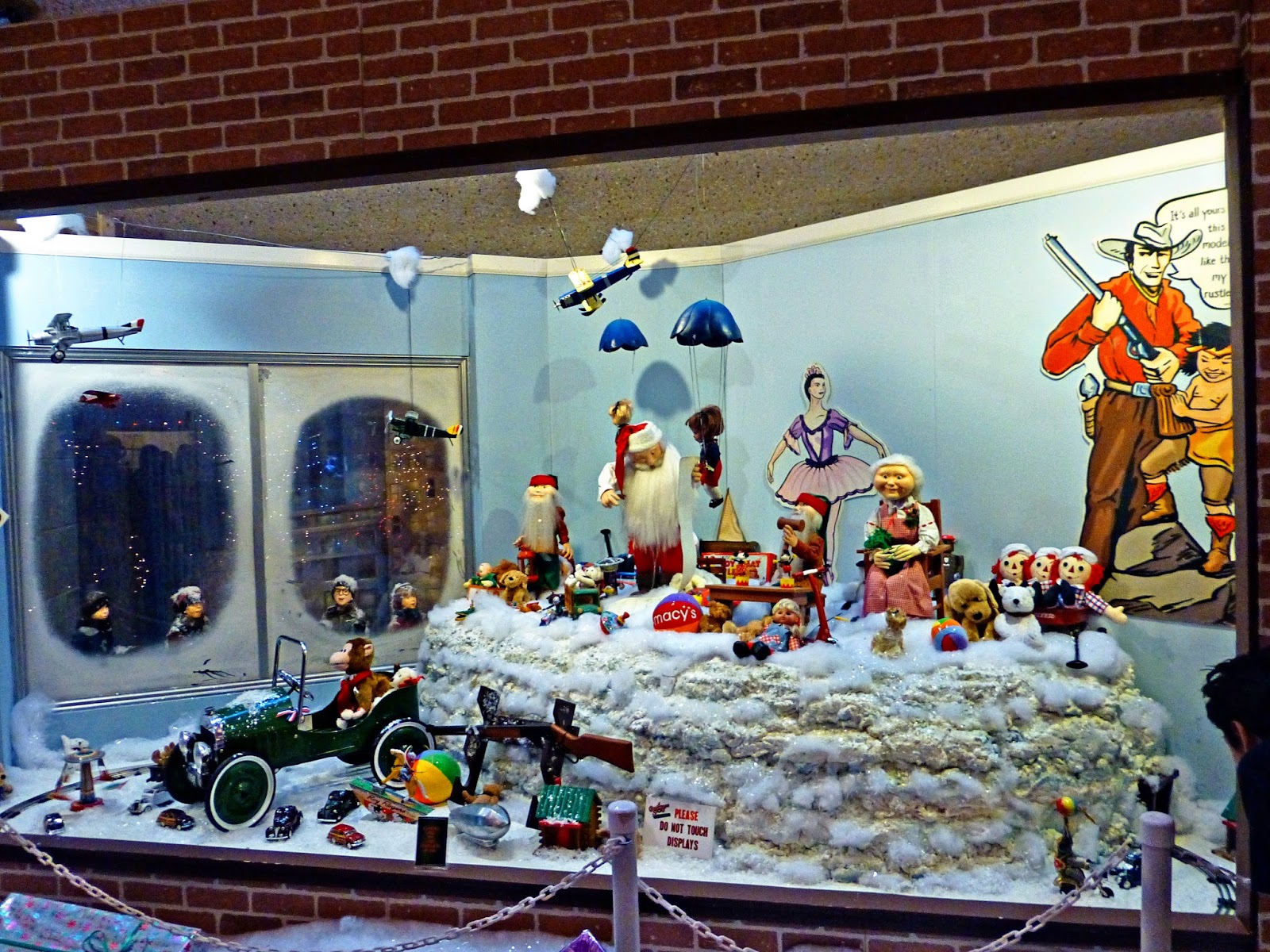 Theresa's Mixed Nuts Visiting A Christmas Story Window Displays!