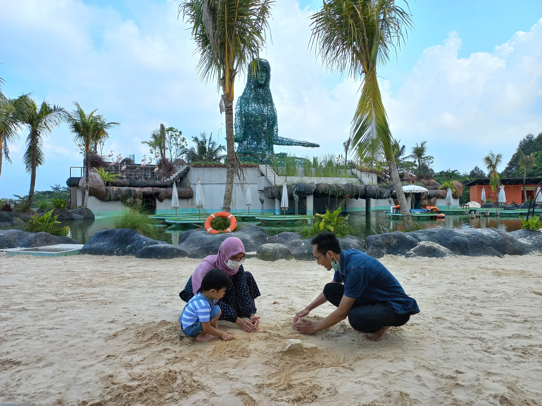 √7 Wahana Dusun Semilir Bawen yang Instagramable banget