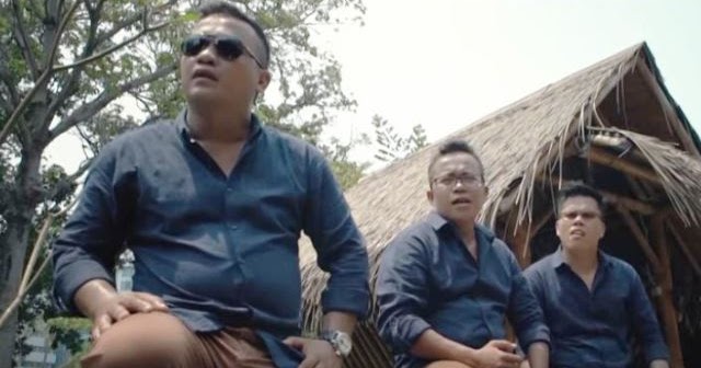 Lirik Lagu Jolma Biasa Dan Artinya Arghado Trio