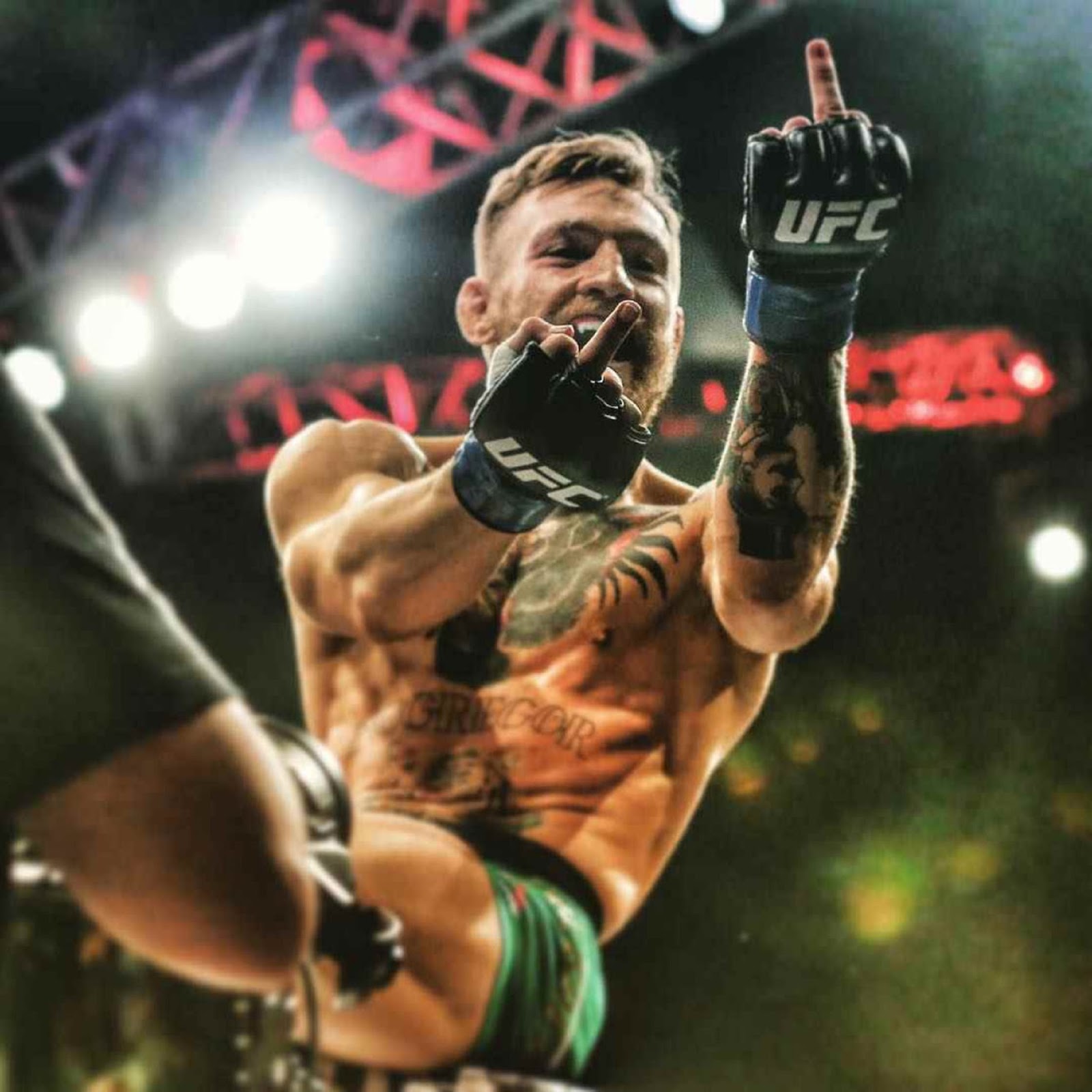 CONOR%2BMCGREGOR%2B4.jpg