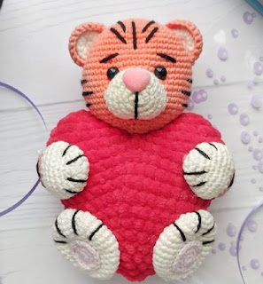 PATRON GRATIS TIGRE CORAZON AMIGURUMI 48610 🐯💗