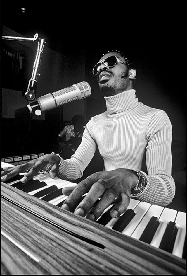 40 Fabulous Photos of Stevie Wonder in the 1970s Vintage Everyday