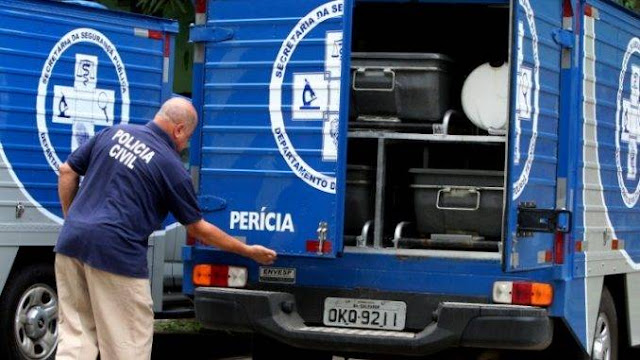 Corpo de mulher é encontrado dentro de carro queimado em Santo Amaro