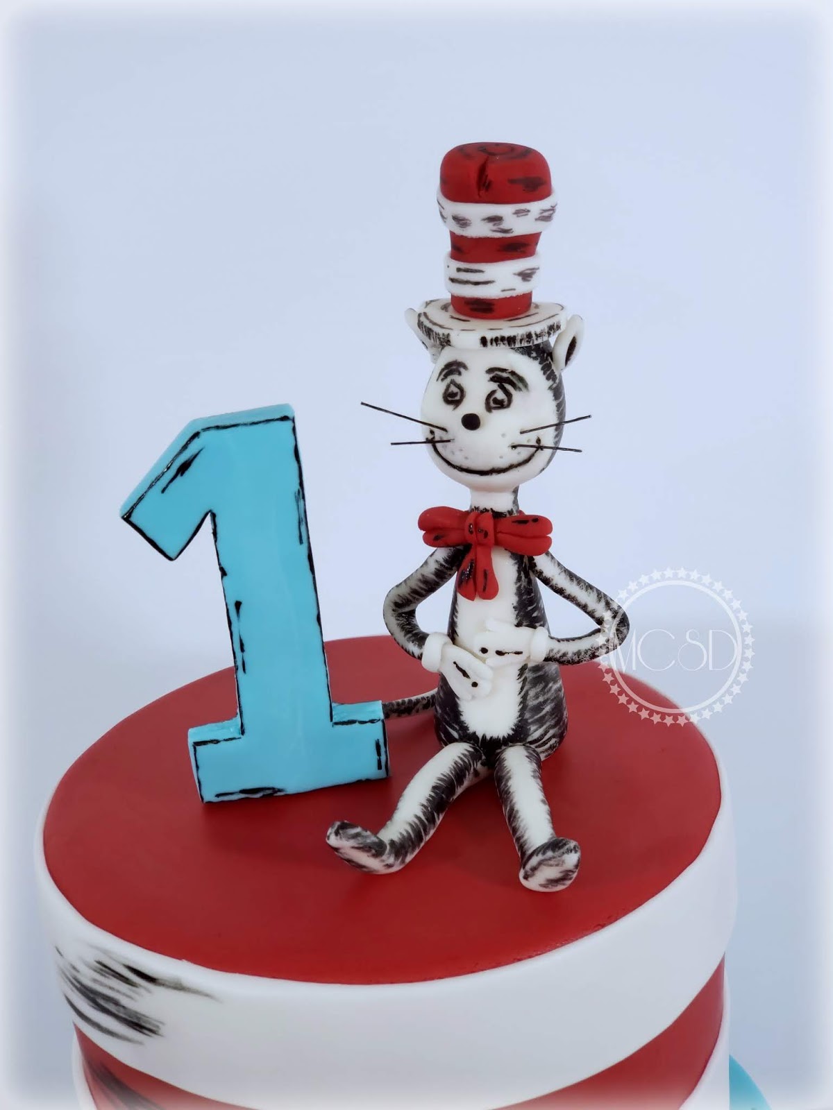 CakesbyZana: Cat in the Hat Dr Seuss 1st Birthday cake