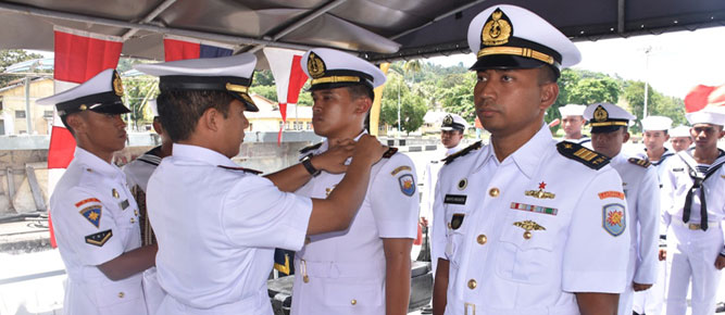 Rus ayollar jinsiy porno Bob kesilgan rus qoramagiz porno aktrisasi