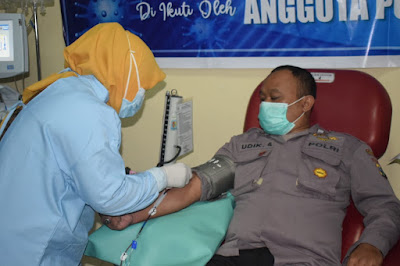 Inisiatif Polres Bondowoso,  Belasan Personil Lakukan Donor Plasma Konvalesen.