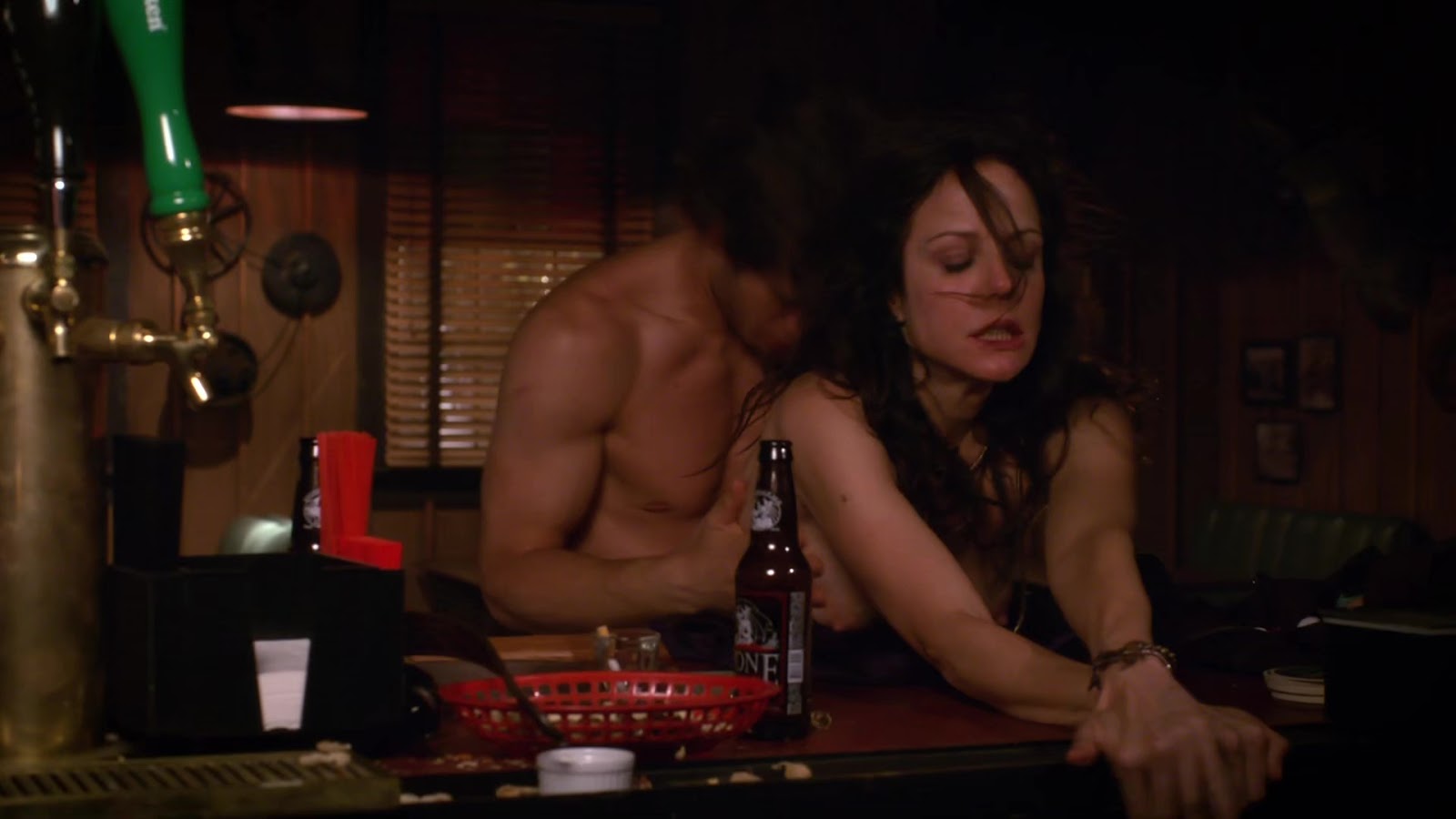 Mary louise parker nude boobs bush.