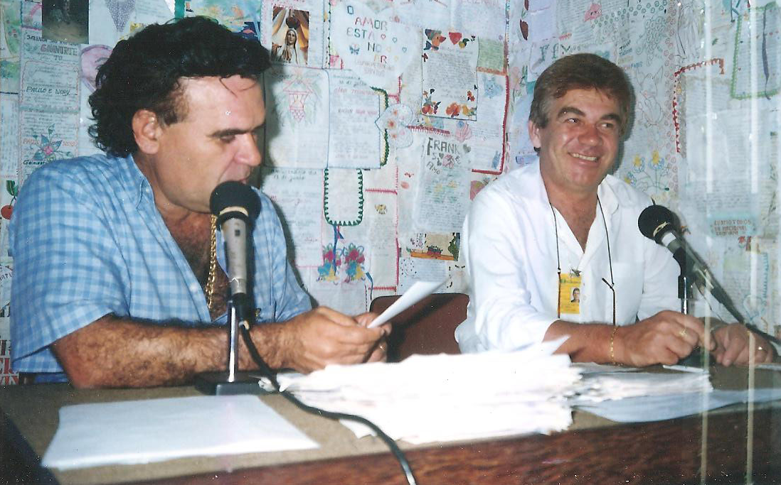 Veja a importância das cartas enviadas pelos ouvintes na programação da Rádio Nacional da Amazônia.  Um destaque foi o concurso Cidade contra Cidade, em que a cidade que mais enviava carta recebia a equipe da Rádio para realizar um show.