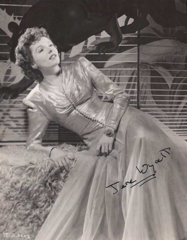 30 Beautiful Photos of Jane Wyatt in the 1930s and ’40s ~ Vintage Everyday