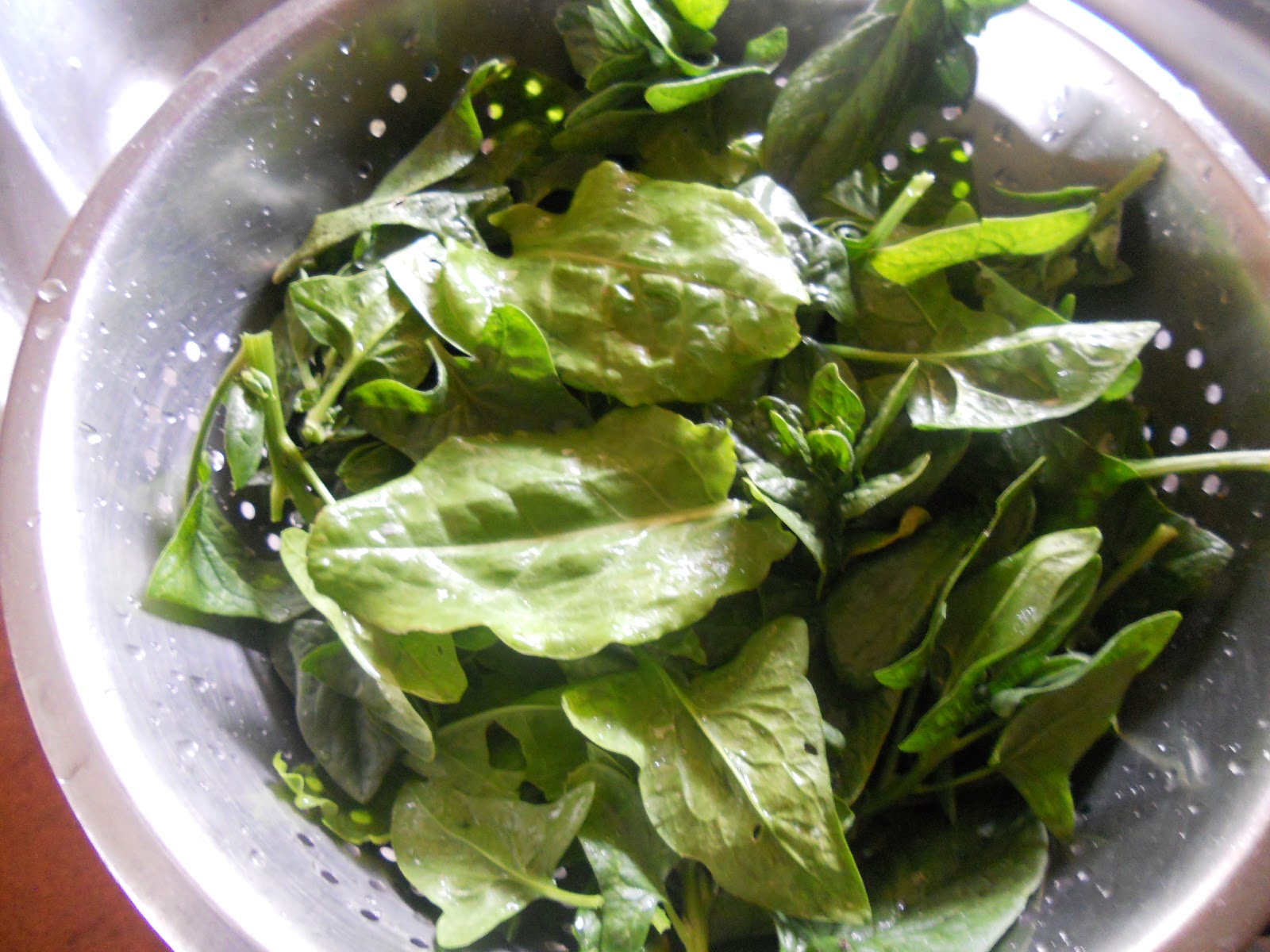 A la mode frangourou Spinach and sorrel soup