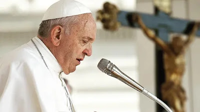 Batuk Saat Misa, Paus Fransiskus Menjalani Tes Coronavirus, Hasilnya Negatif
