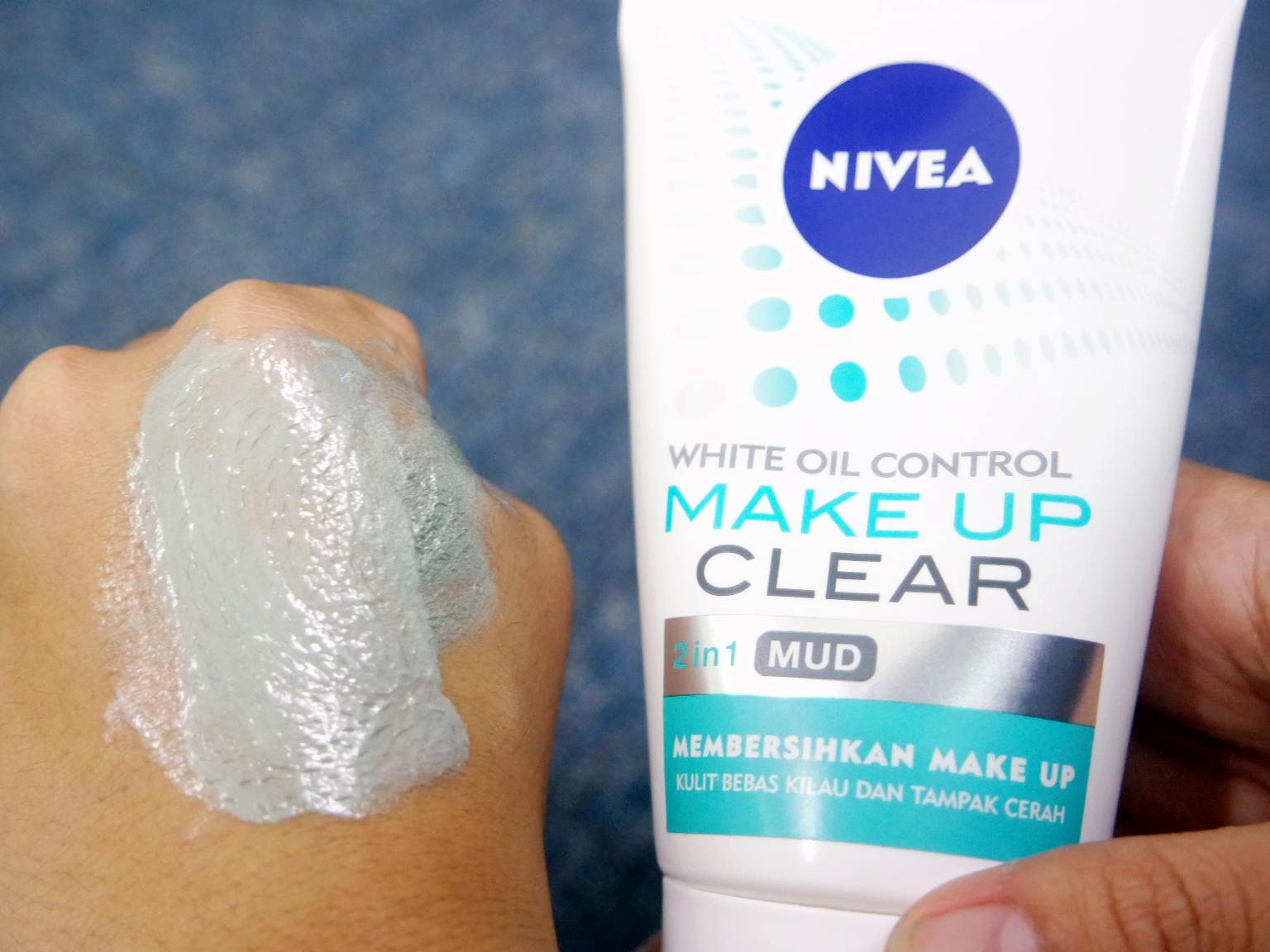 Nivea Make Up Clear 2 In 1 White White Oil Control Utotia Beauty Blog