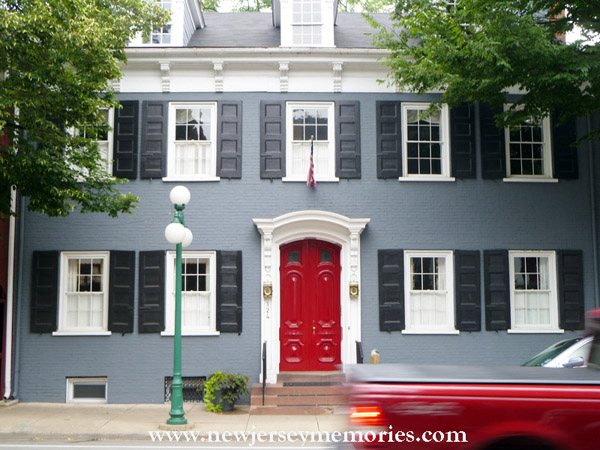 Lewisburg, Pennsylvania federal-style house