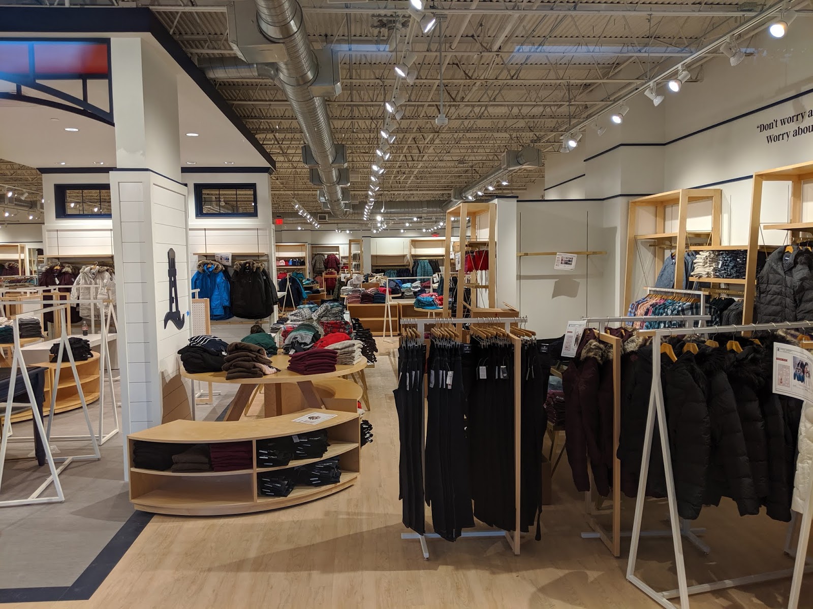 Rockville Nights First look Lands' End Rockville store (Photos)