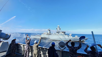 KRI Sultan Hasanuddin 366 Latihan Bersama "Mailbag Transfer  dan Sailing Pass " di Laut Mediterania