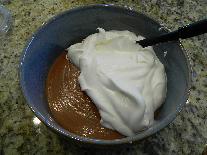 крем чиз из рикотты для торта. крем из яиц и сгущенки. вишневая рикотта. как пломбированный крем сварить. крем чиз рикотта.