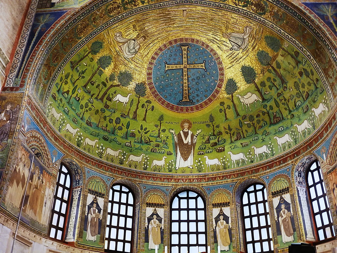 Basilica di Sant'Apollinare in Classe, Ravenna.