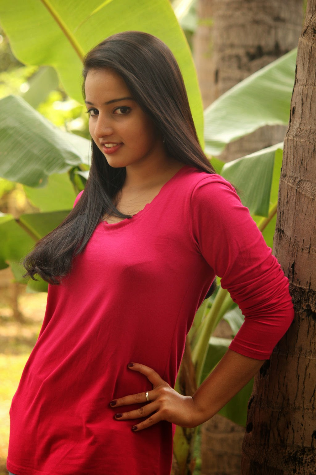 Hot Photos of Malayalam Actress Malavik picture