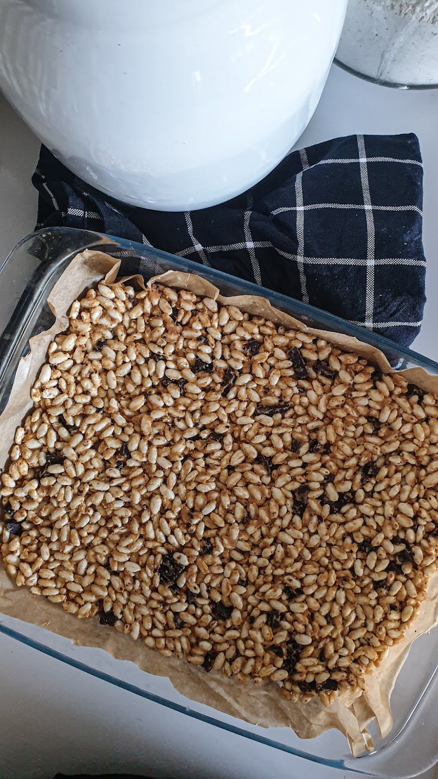 Barritas de Arroz Puff com Chocolate, Manteiga de Amendoim e Mel