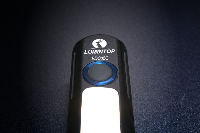 Przycisk w latarce Lumintop EDC05C