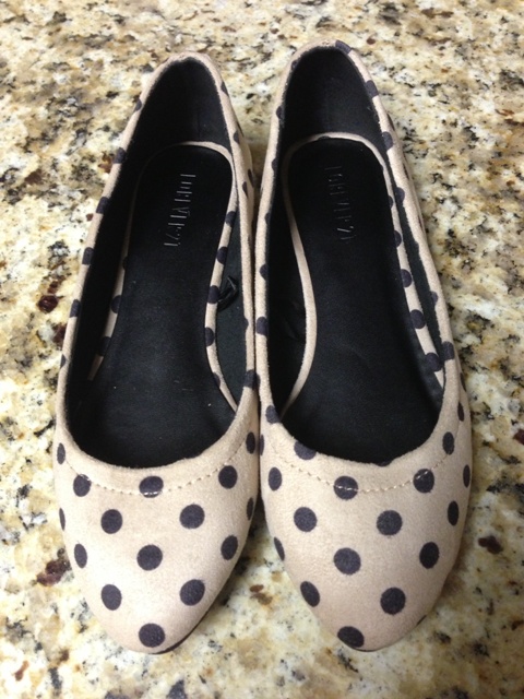 TWEED AND TOILE: Review: Forever 21 Polka Dot Ballet Flats