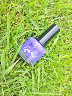 oriflame-very-me-sugar-nails-purple-berry-swatch-picture