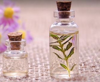 25 Rekomendasi Parfum Refill Wanita Dan Pria Super Lengkap Terbukti Wangi Dan Segar Ratutips