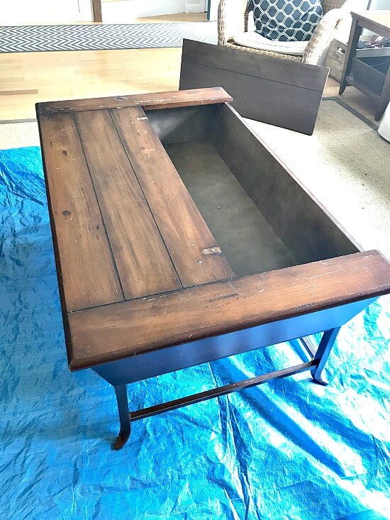 Painting a Farmhouse Style Coffee Table