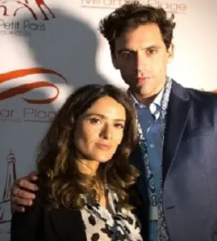 الفنانة سلمى حايك وميكا يغني للبنان الفنانة سلمى حايك وميكا يغني للبنان