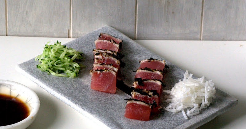 bushcooks kitchen: Thunfisch-Sashimi mit Algen-Pfeffer-Kruste nach ...