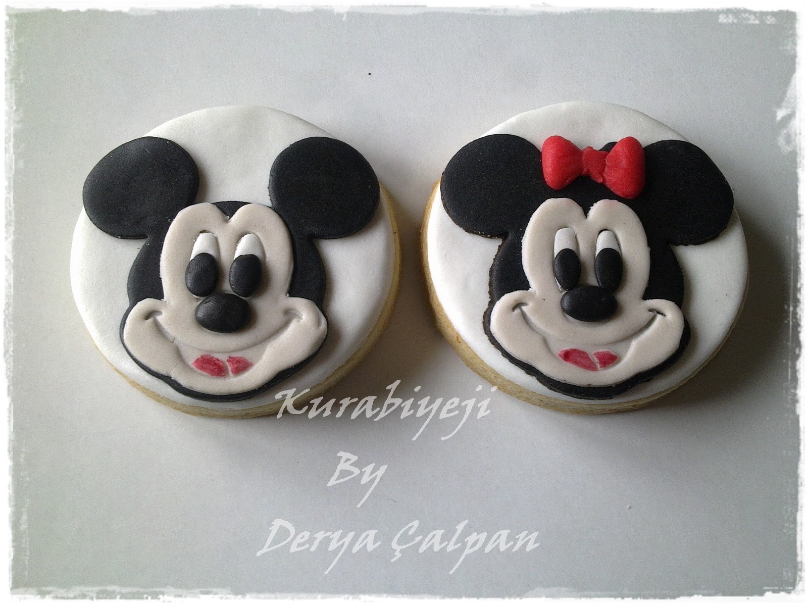 Kurabiyeji By Derya İnci MickeyMini Mouse Kurabiye ve Cupcakeler