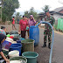Babinsa Koramil 14 Cimanggu Bantu Distribusikan Air Bersih Ke 340 KK Warga Cijati